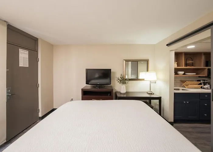 South Country Aparthotel